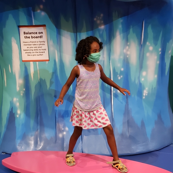 Meet your Posher, Jane - Picture 3 of 4